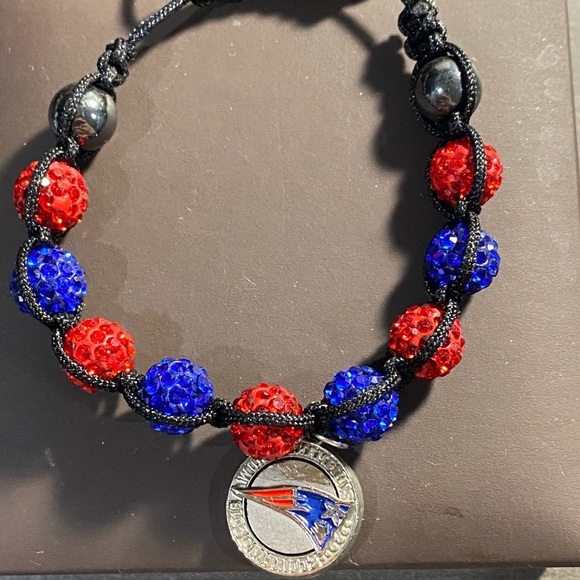 Authentic NFL Patriots bracelet - Picture 5 of 7